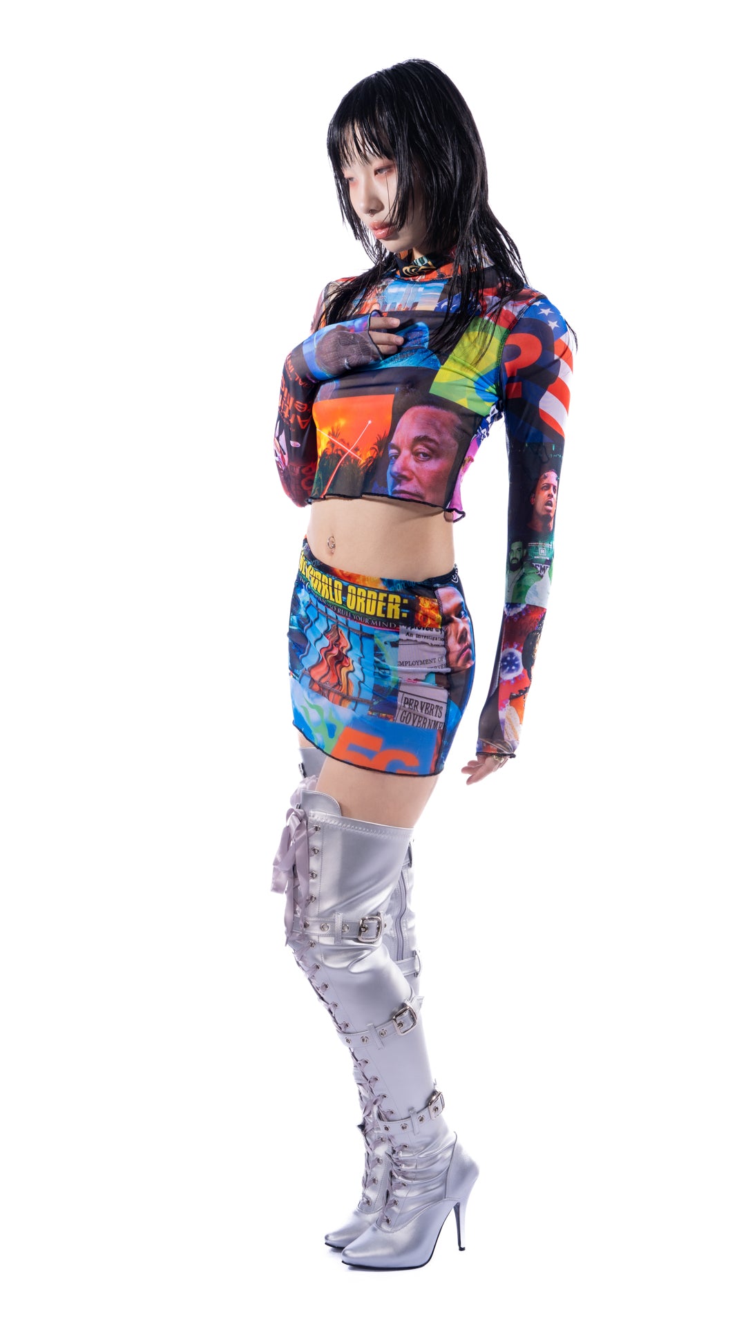 CONSPIRACY THEORY Long sleeve turtleneck + skirt