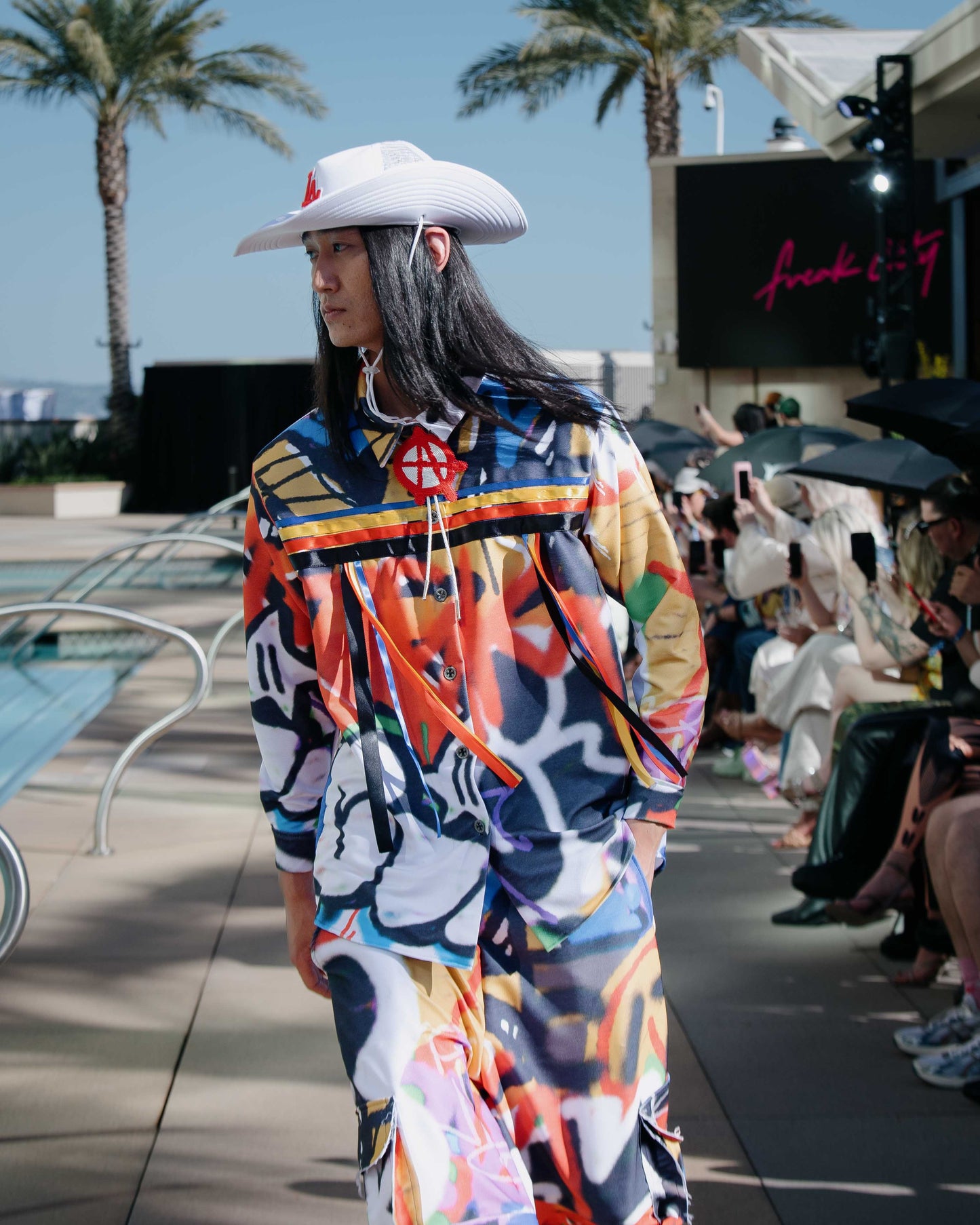 GRAFFITTI POW WOW Regalia Suit
