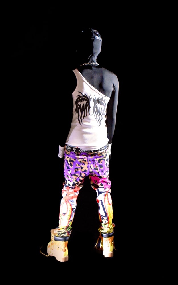 CITY OF ANGELS 1 Strap Tank Top + Graffiti Cheetah Jeans