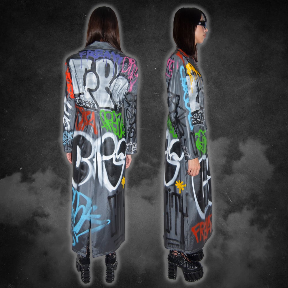GRAFFITI MATRIX COAT