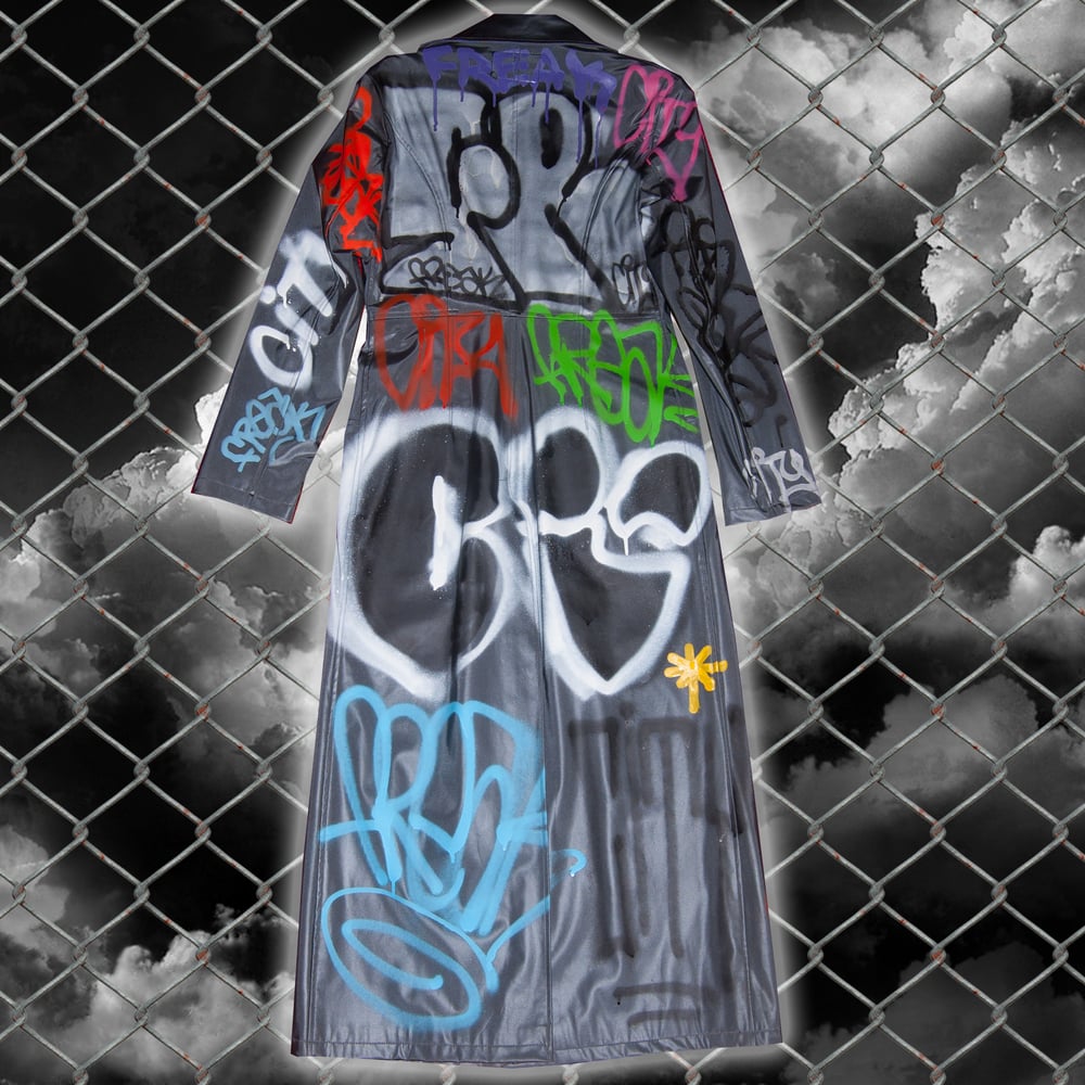 GRAFFITI MATRIX COAT