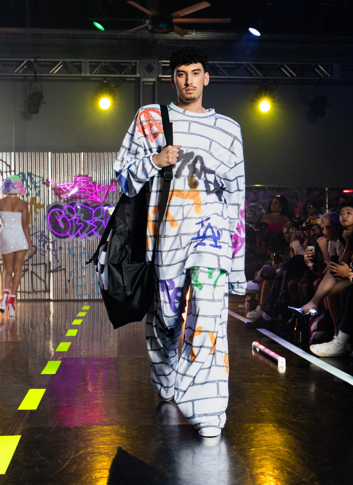 GRAFFITI BOI Oversize Unisex Sweatsuit & Giant Money Laundry Bag