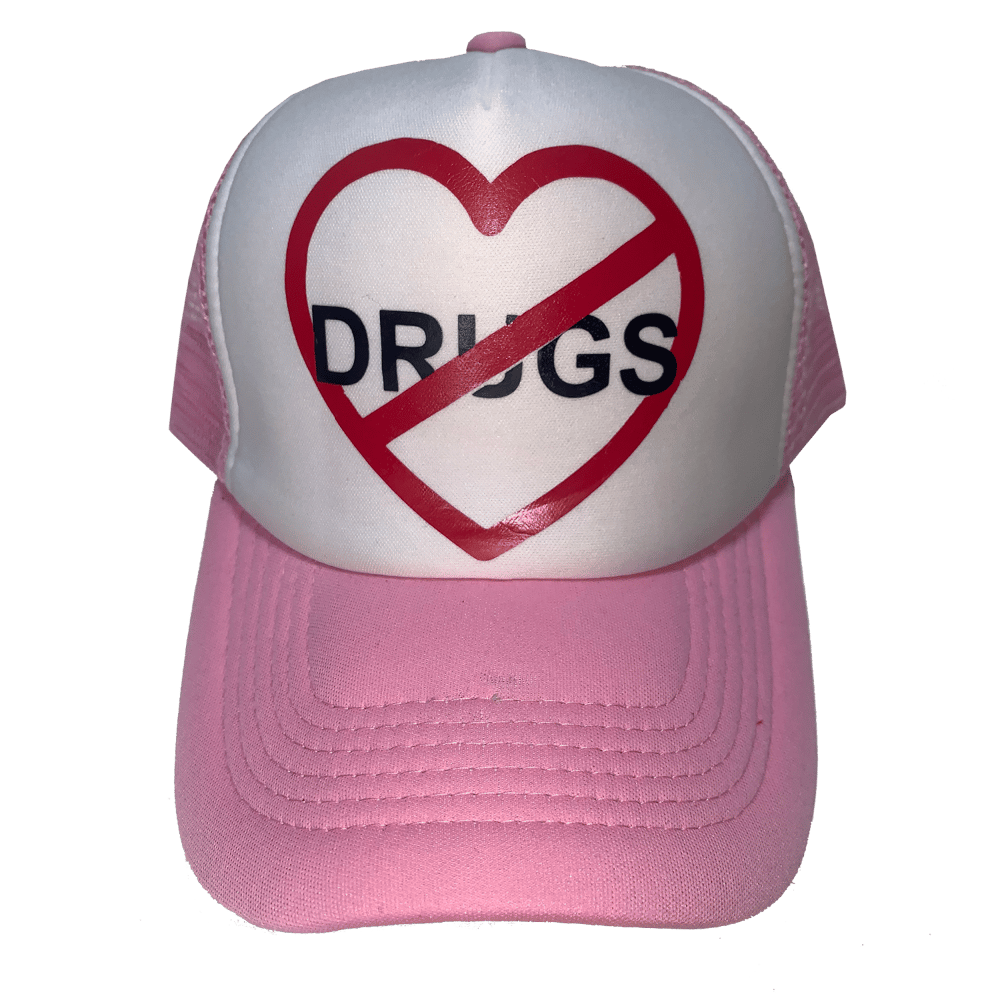 HEART DRUGS Tshirt & Trucker Hats